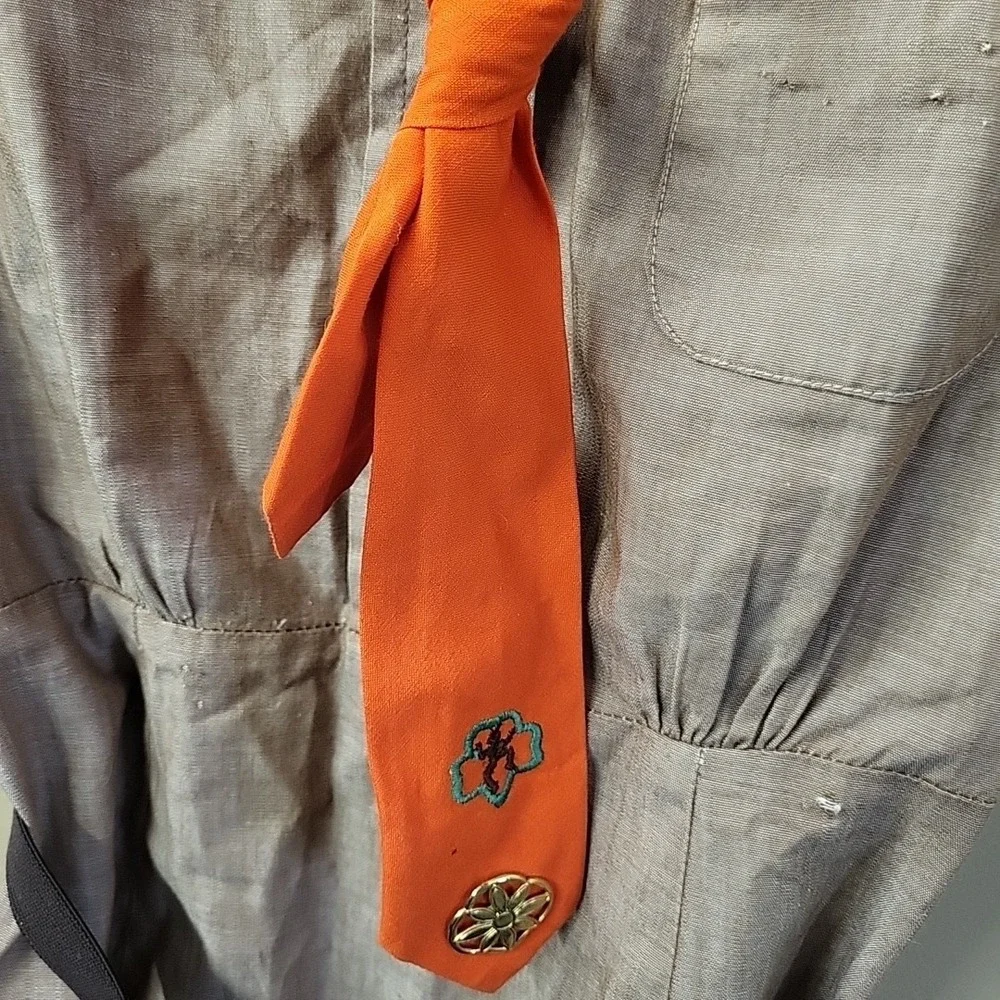 Vintage Girl Scouts USA Uniform Troop 182 W/ Socks, Scarf And More‎